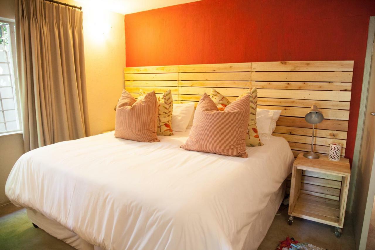Little Forest Guest House جوهانسبورغ المظهر الخارجي الصورة